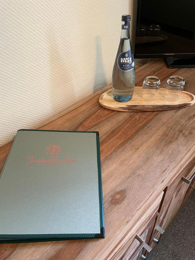 Jagdschloesschen Schwartow Hotel บอยเซนบวร์ก ภายนอก รูปภาพ