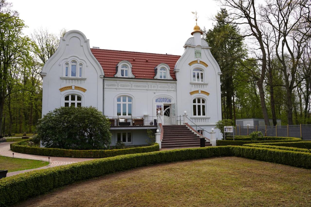 Jagdschloesschen Schwartow Hotel บอยเซนบวร์ก ภายนอก รูปภาพ