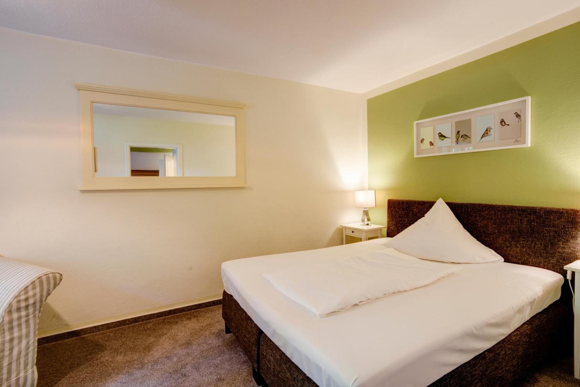 Jagdschloesschen Schwartow Hotel บอยเซนบวร์ก ภายนอก รูปภาพ